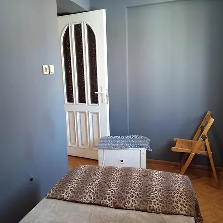 4-bedroom With River View, Garden, And 24 7 Self Check-in * Edirne